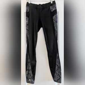 Athleta Black Gray Leggings Stash Pocket Geometric Reflective Athletic Yoga XS